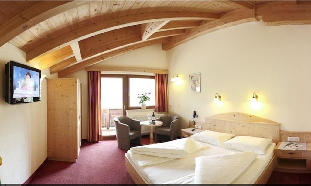 Hotel Garni Klocker Кальтенбах Номер фото