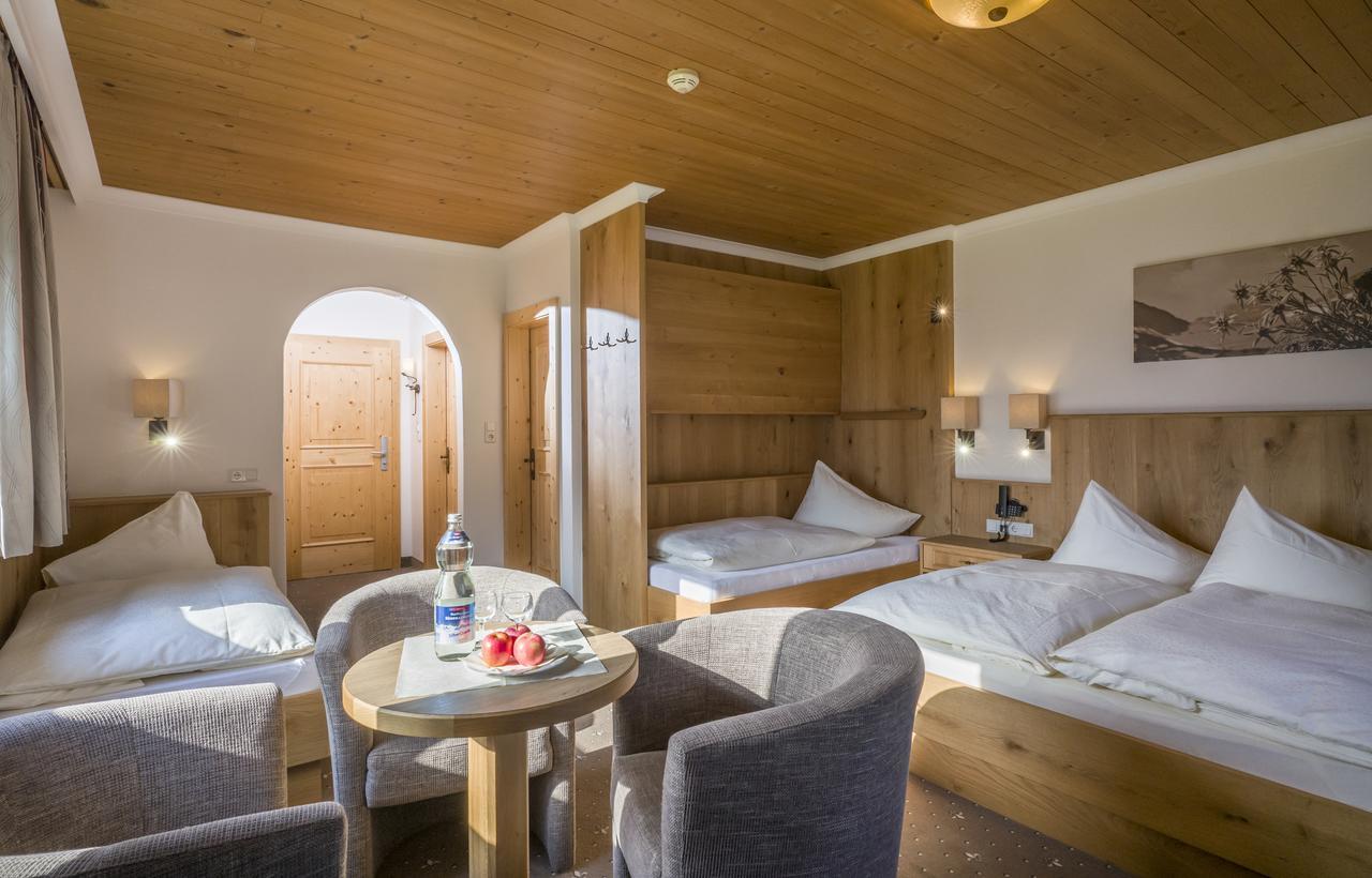 Hotel Garni Klocker Кальтенбах Экстерьер фото